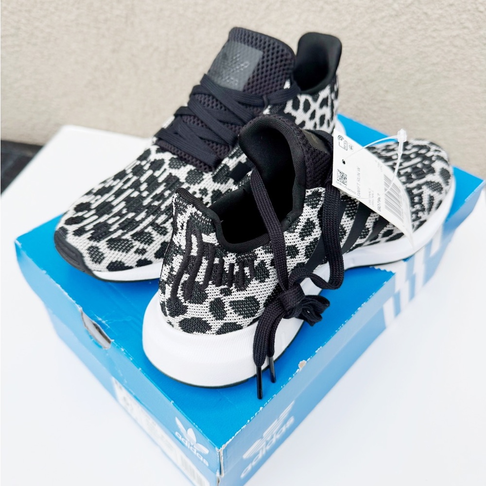 NEW in box Adidas Swift Run Sneakers